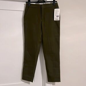 Lululemon City Trek Trouser - Size 6